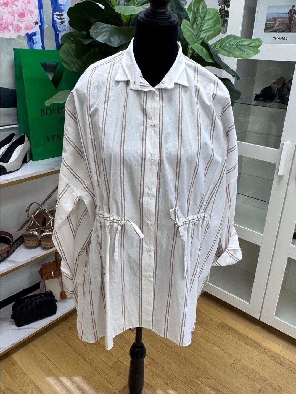 Brunello Cucinelli White Shirt with Brown Stripes size M